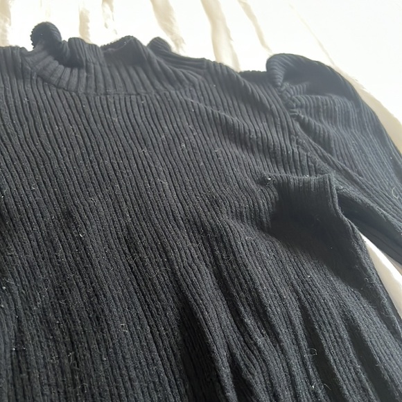 Black Fitted Sweater - Picture 5 of 5